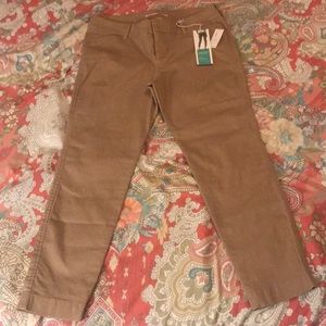 NWT Old Navy Pixie Chino (dark khaki) size 6P